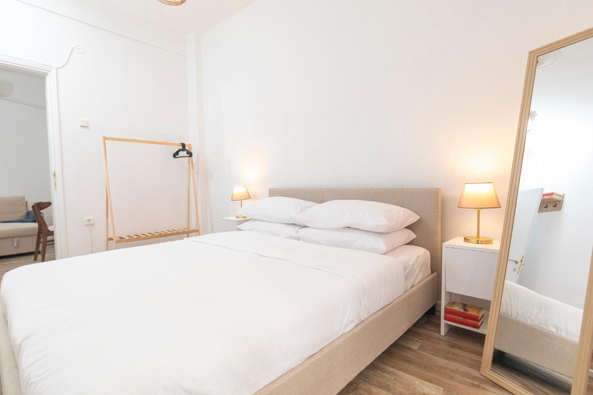 Mainavenue Living Local Apartment Солун Екстериор снимка